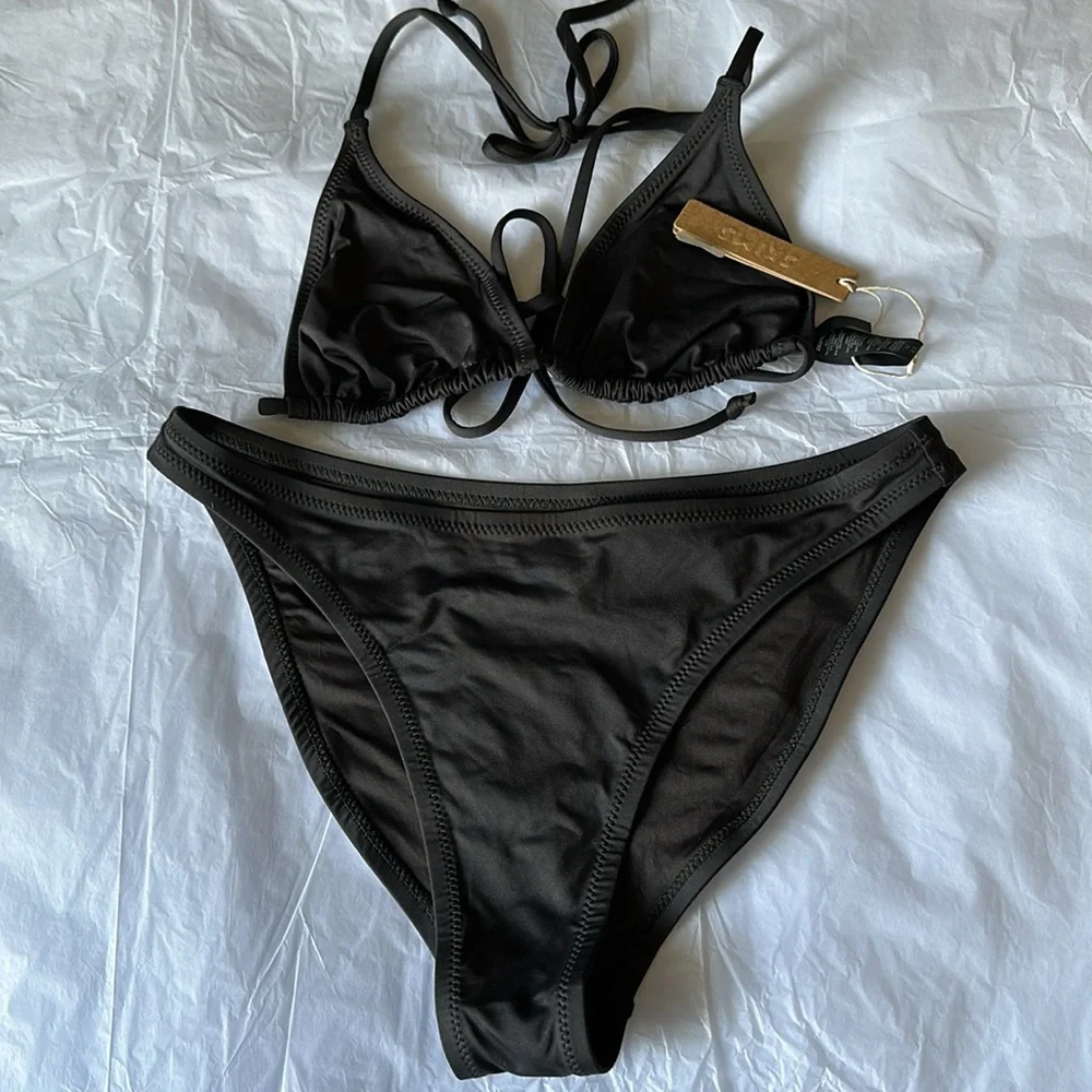 Skims Swim Bikini‎ Set triangle top size“L”and mid coverage bottom size“M”